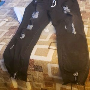 Ripped Jogger jeans